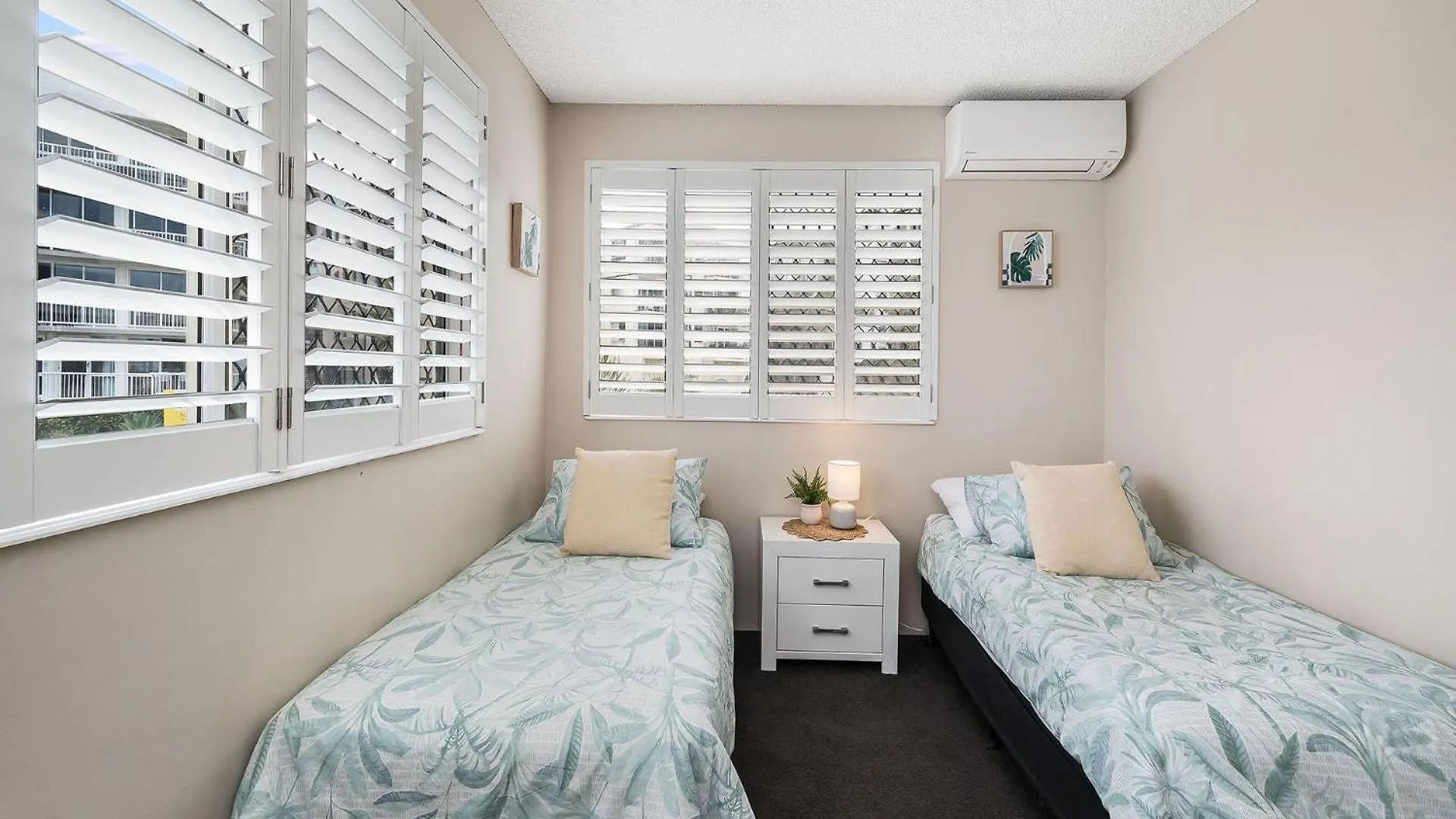 Montego Unit 3 Kings Beach Qld 칼론드라
